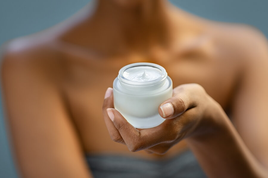 beauty moisturizer for the neck to prevent acne